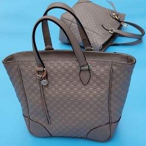 Gucci bag , Gray.
